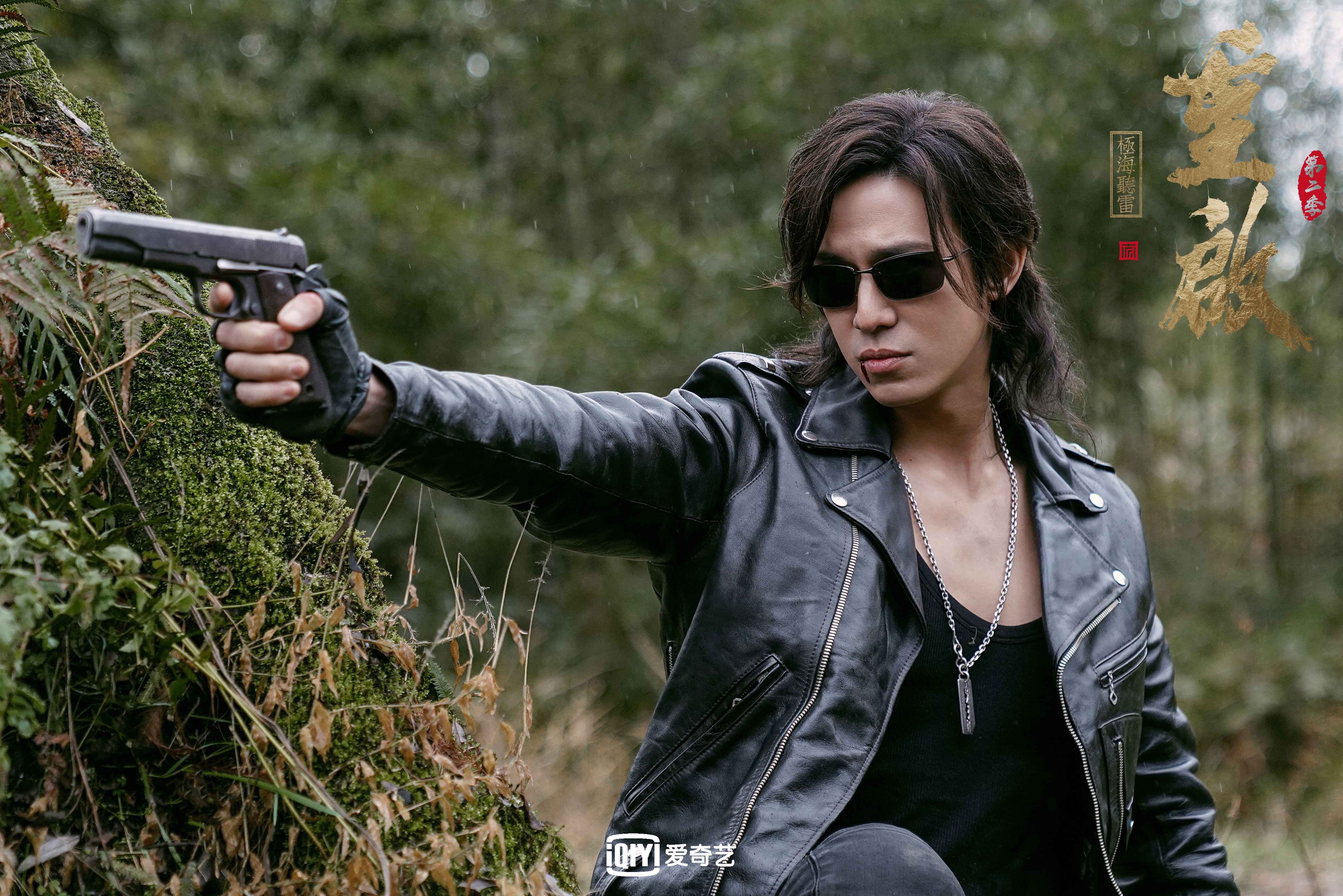 九游app官网下载-仰泳选手滑行段延长，技术动作顺畅，仰泳划水路线