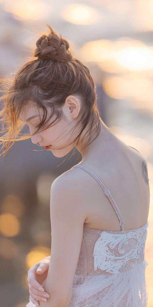 塔图姆抢断致胜凯尔特人球队重返前八，塔图姆34分 凯尔特人胜雄鹿